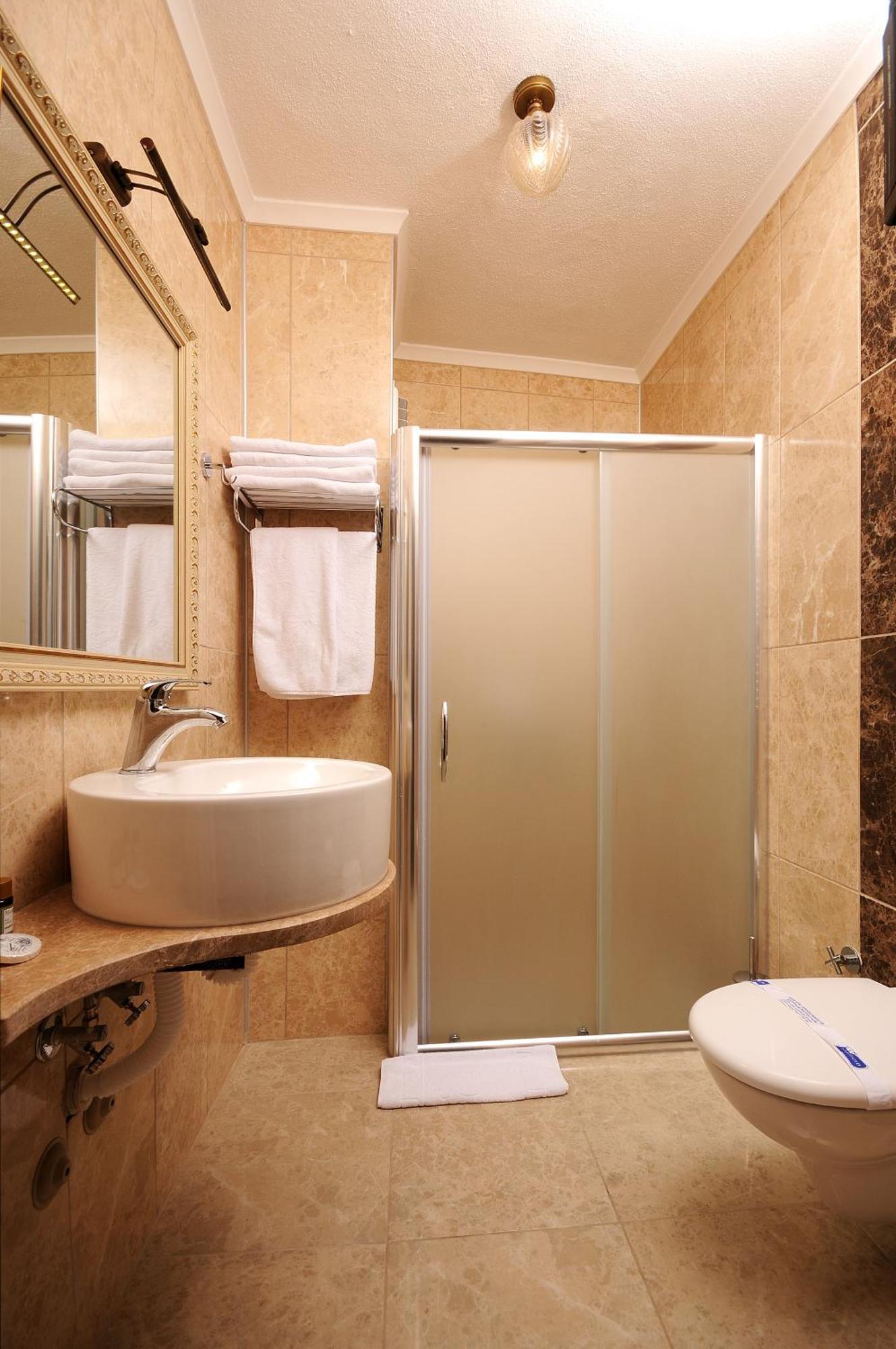 Edahan Hotel Biga Phòng bức ảnh